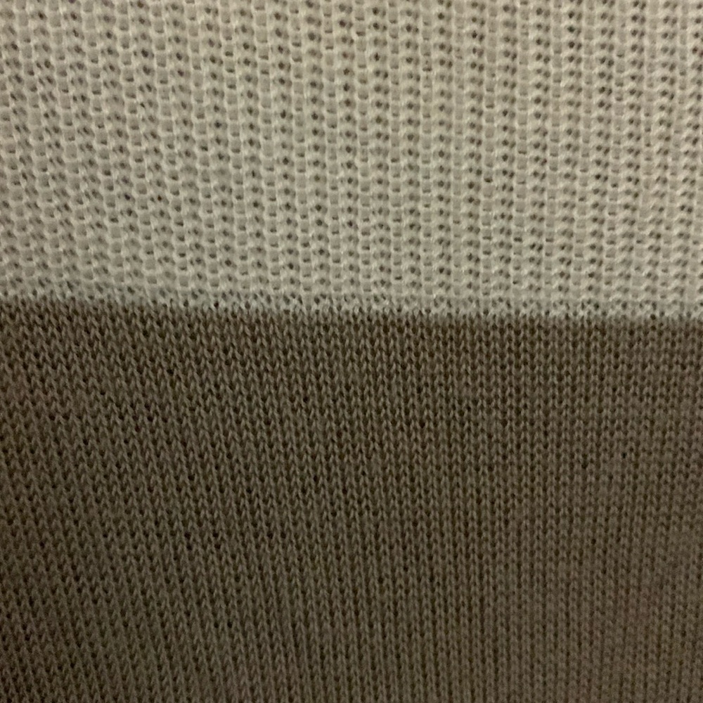 Neutral Lightweight Color-block Sweater - Picture 5 of 5